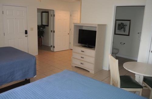 Calabash Apartment | Brunswick Plantation Resort and Golf Villas 2302L in the Heart of NC Seafood Country studio