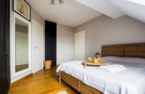 Sint-Lambrechts-Woluwe Apartment | Brussels EU Cosy Duplex Residence