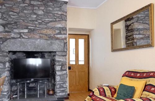 Llanrwst House | Bryn Amlwg