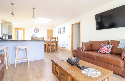 Corwen Cottage | BRYN BRAS, family friendly, with open fire in Corwen