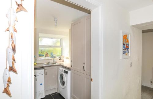 Holyhead House | Bryn Derwen