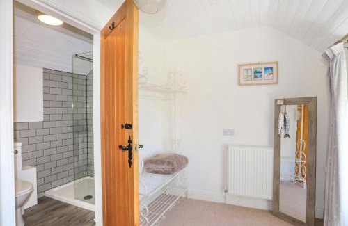Holyhead House | Bryn Derwen