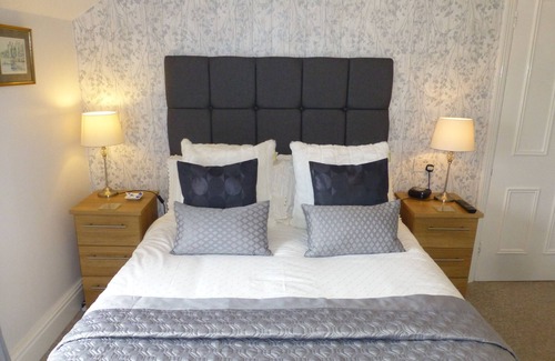 Conwy House | Bryn Derwen Guest House