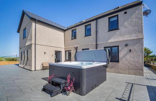 Garn Fadryn House | Bryn Deufor