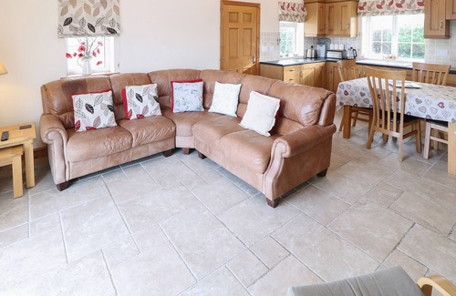 Garn Fadryn Cottage | BRYN EIDDON, family friendly, luxury holiday cottage in Aberdaron