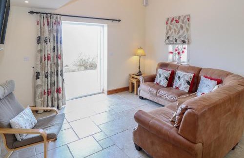 Garn Fadryn House | Bryn Eiddon