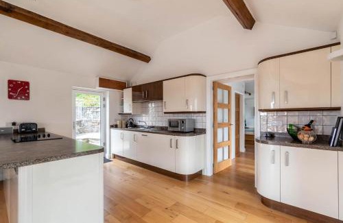 Derwen Apartment | Bryn Eithin Bach