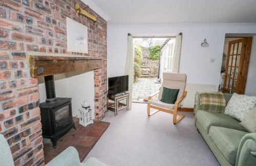 Beaumaris House | Bryn Haf, New Street