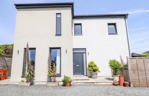 Tyn-y-Gongl House | Bryn Mor