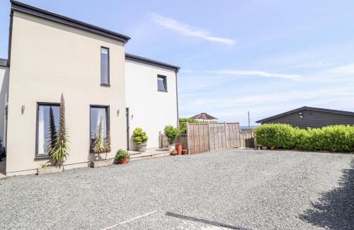 Tyn-y-Gongl House | Bryn Mor