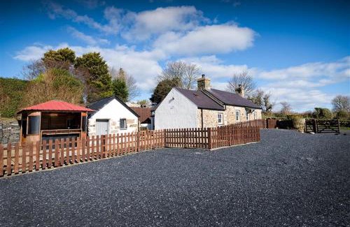 Mynytho Apartment | Bryn Refail Bach