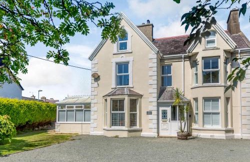 Nefyn House | Bryn Rhosyn