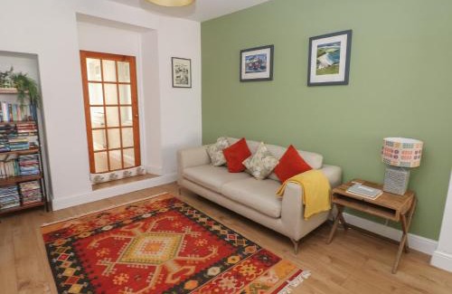Narberth House | Bryn Siriol