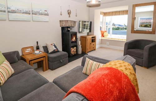 Rhosneigr House | Bryn Tirion - Rhosneigr