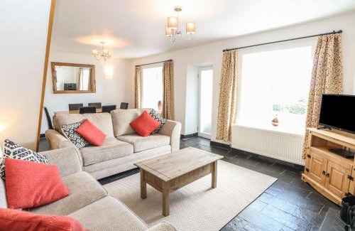 Tyn-y-Gongl House | Bryn Uchaf