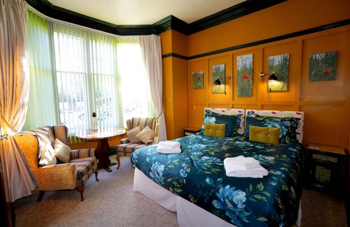 Colwyn Bay House | Bryn Woodlands House