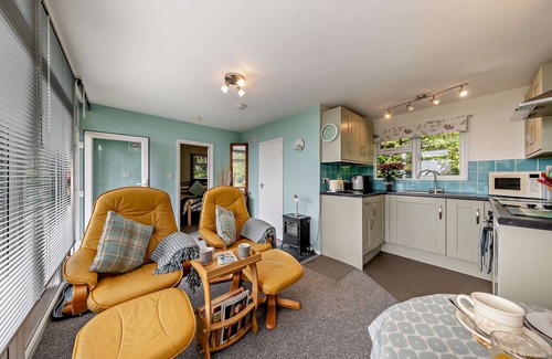 Bryn-crug House | Bryncrug Hidden Gem - One Bedroom House, Sleeps 2