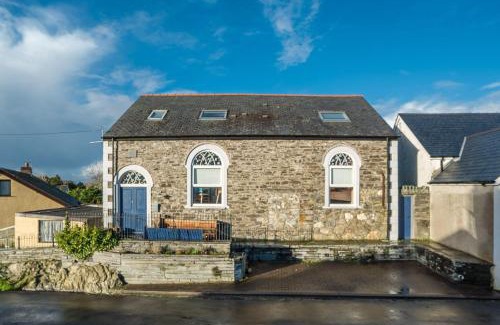 Bryn-crug House | Brynhoreb