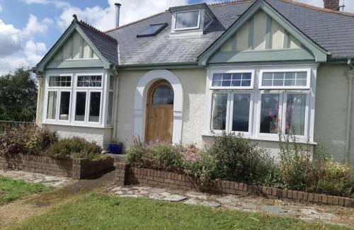 Llandysul House | Brynmyrddin, Penrhiwllan