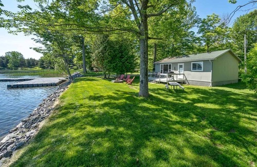 Milford Cottage | BTB, Waupoos View