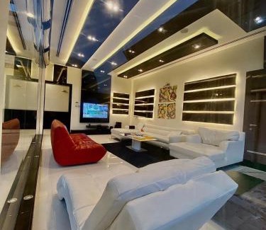 Madinat ash Shamal Villa | bu Dhalouf villa استراحه بو ظلوف