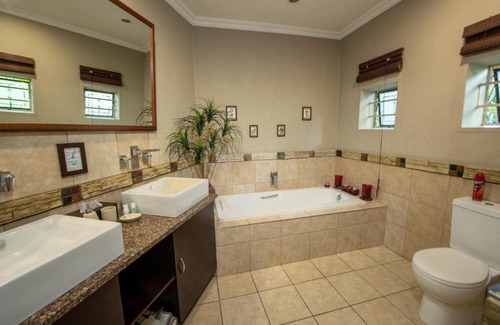 Hazyview House | Bubezi Guesthouse