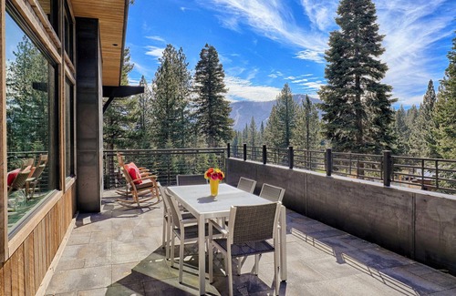 Ponderosa Palisades House | Buca Dodici at Schaffer's Mill | Located on Golf Course | Private Hot Tub