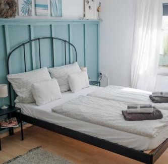 Breitscheid Bed & Breakfast | BUCHLINDENWEG - Zimmer & Ferienwohnung