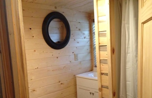 Frank Cabin | Buck Hill Tiny Home Cabin #3 Mountain & Pond Views
