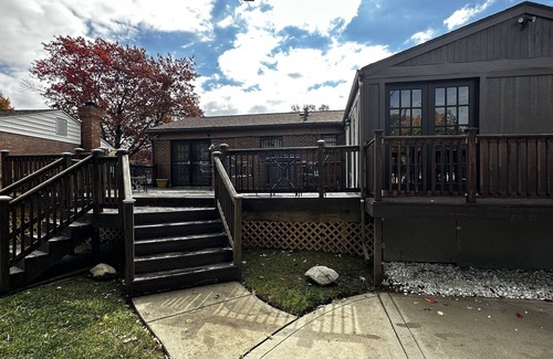 Columbus House | Buckeye Oasis