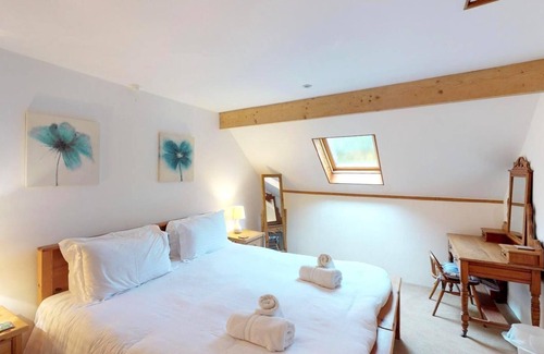 Bideford Apartment | BUCKLAND BREWER COB BARN | 2 Bedrooms | Buckland Brewer | Sleeps 4