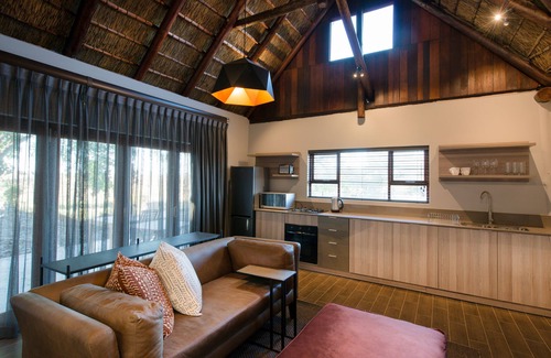 Nkomazi Cabin | Buckler’s Africa Lodge Kruger Park