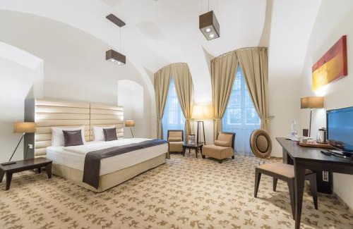 Var Hotel | Buda Castle Hotel Budapest