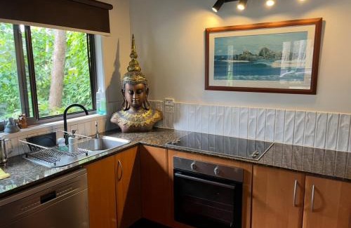 Suffolk Park House | Buddha's Bungalow