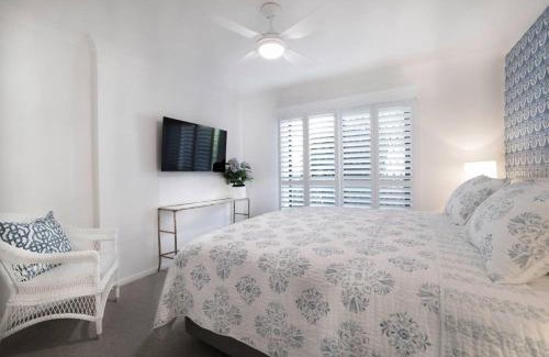 Surfers Paradise Villa | Budds Villa 2 By Khove