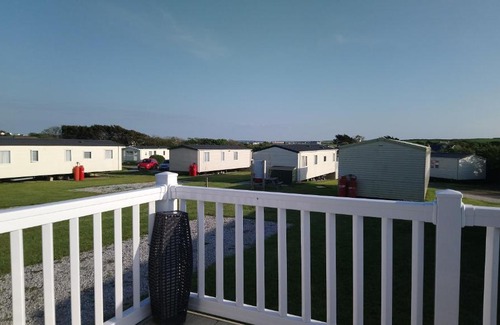 Bude Resort | Bude Caravan Caromax - Families and Couples Only