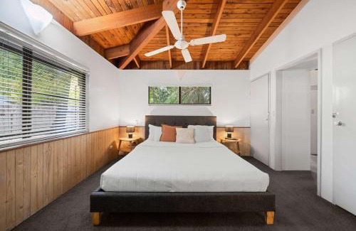 Buderim House | Buderim Rustic Retreat - Pool & Pet Friendly