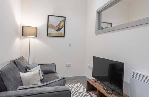 Brierley Hill Apartment | Budget 1BED in Dudley
