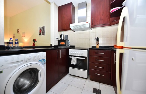 Discovery Gardens Apartment | Budget & Cozy Studio near Mall - VIR