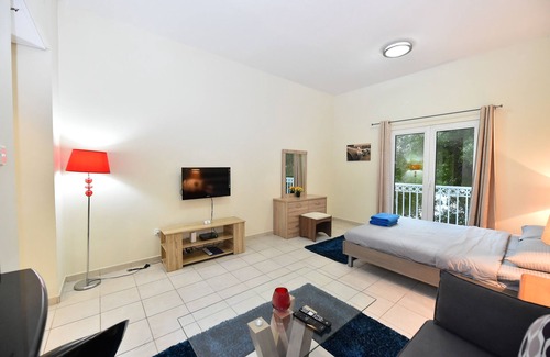 Discovery Gardens Apartment | Budget & Cozy Studio near Mall - VIR