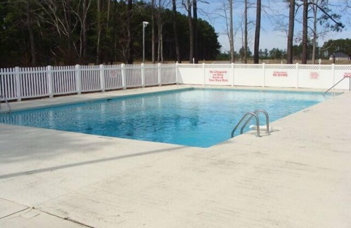 Longs Condo | Budget friendly Golf rental in Colonial Charts peaceful community!