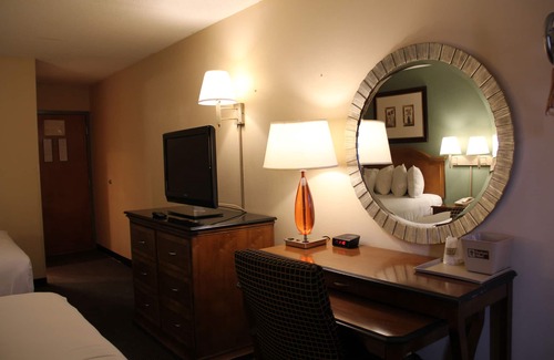 Witmer Hotel | Budget Host Inn