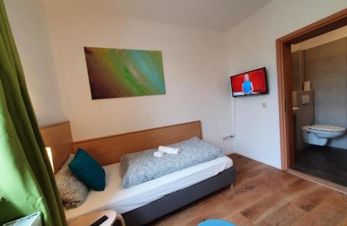 Langenbieber Hotel | Budget Hotel Biebertal am Milseburgradweg