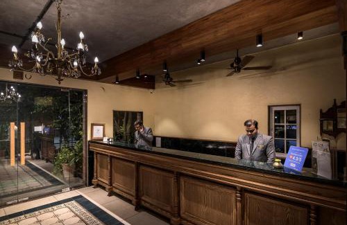 Surat Bed & Breakfast | Budget Inn Bellevue