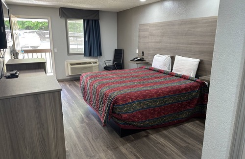 Columbia Hotel | Budget Inn Express