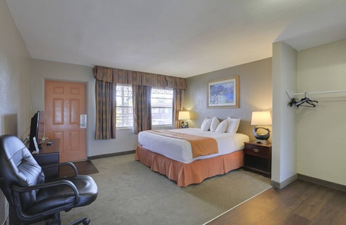 United Central Hotel | Budget Inn St Petersburg
