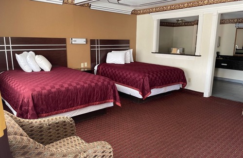 Central City Hotel | Budget Inn & Suites Shoreline