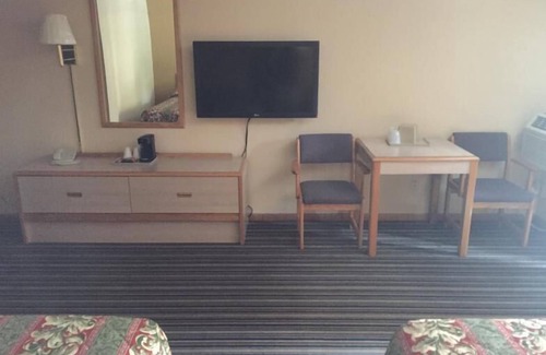 Cambridge Hotel | Budget Inn