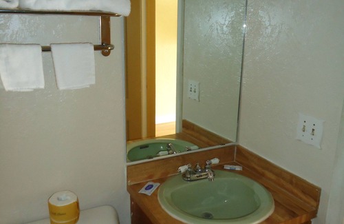 Lawton Hotel | Budget Inn