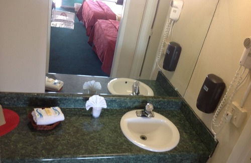 McDonough Hotel | Budget Inn